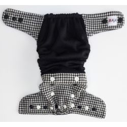 Otulacz wełniany z tkaniny i dzianiny recyklingowej